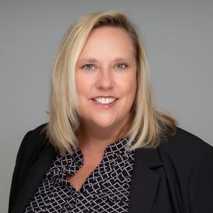 Meet your Posher, Suzanne